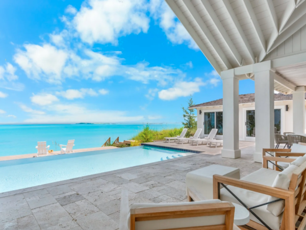 Luxurious 7-Bedroom Beachfront Retreat in Little Exuma, Bahamas